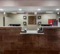 Comfort Inn Dearborn Lobby