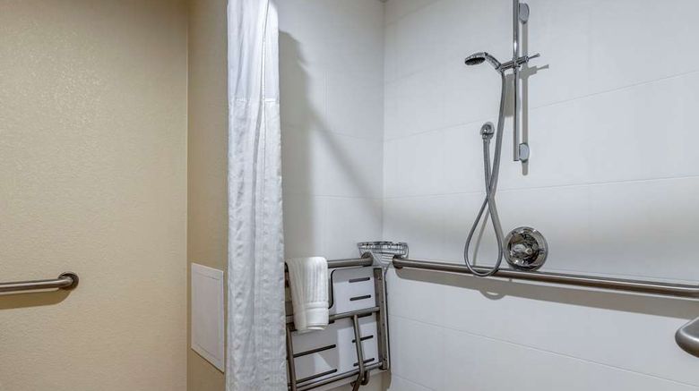 <b>Comfort Inn Dearborn Room</b>. Images powered by <a href="https://iceportal.shijigroup.com/" title="IcePortal" target="_blank">IcePortal</a>.