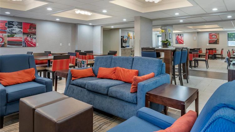 Comfort Inn Dearborn Lobby
