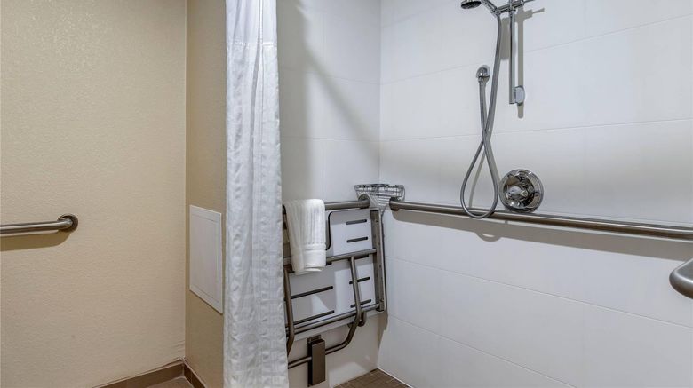 <b>Comfort Inn Dearborn Room</b>. Images powered by <a href="https://iceportal.shijigroup.com/" title="IcePortal" target="_blank">IcePortal</a>.