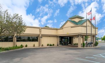 Quality Inn and Suites Monroe