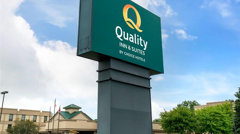 <b>Quality Inn and Suites Monroe Exterior</b>. Images powered by <a href="https://iceportal.shijigroup.com/" title="IcePortal" target="_blank">IcePortal</a>.