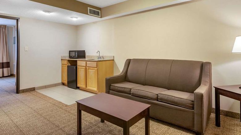 <b>Comfort Inn Lansing Suite</b>. Images powered by <a href="https://iceportal.shijigroup.com/" title="IcePortal" target="_blank">IcePortal</a>.