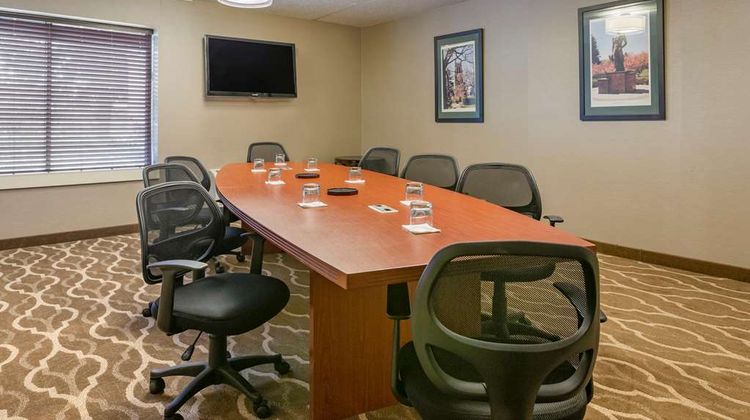Comfort Inn Lansing Meeting