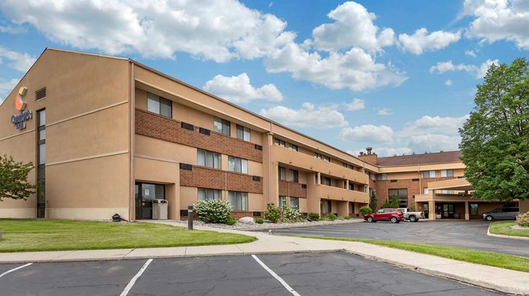 Comfort Inn Lansing Exterior