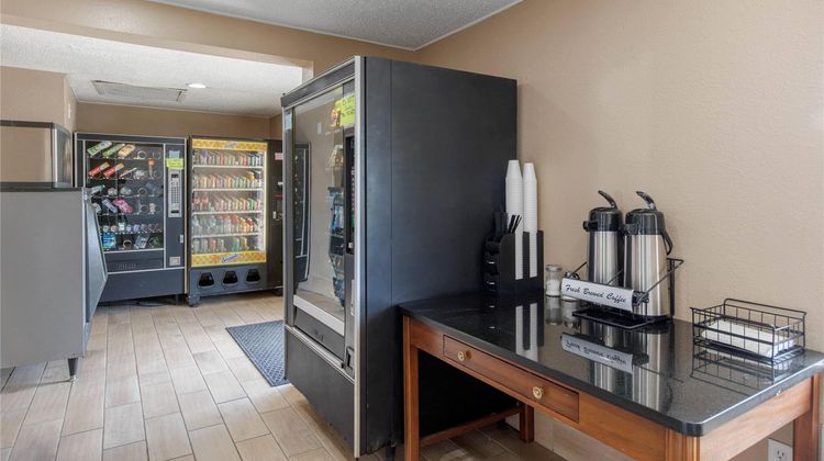Rodeway Inn Auburn Hills Other
