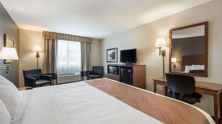 Quality Inn & Suites Newberry Room