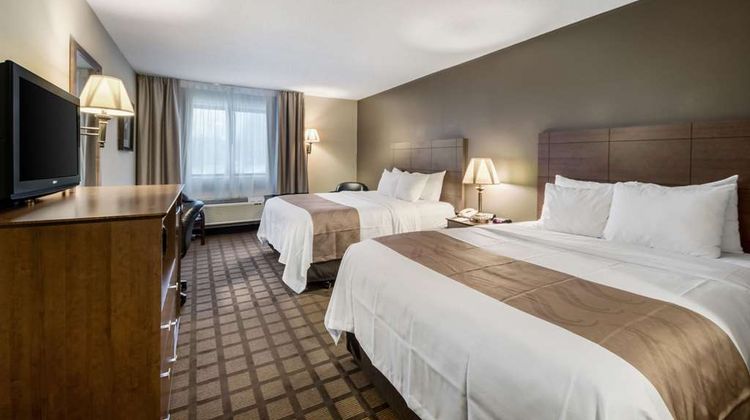 Quality Inn & Suites Newberry Room
