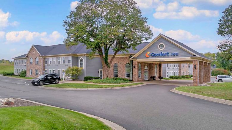 Comfort Inn Plainwell Exterior. Images powered by <a href="https://iceportal.shijigroup.com" target="_blank" rel="noopener">Ice Portal</a>.