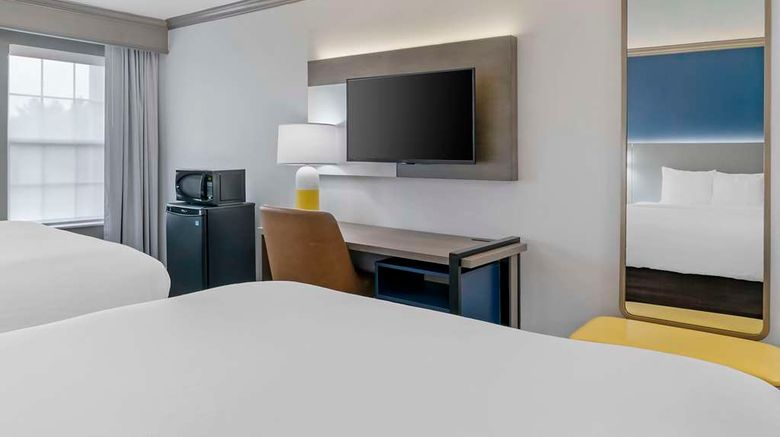 <b>Comfort Inn Plainwell Room</b>. Images powered by <a href="https://iceportal.shijigroup.com/" title="IcePortal" target="_blank">IcePortal</a>.