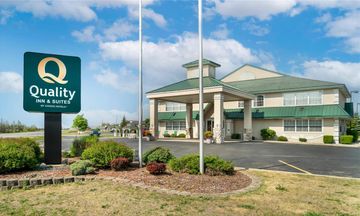 Quality Inn and Suites Manistique