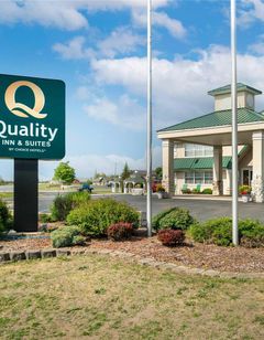 Quality Inn and Suites Manistique