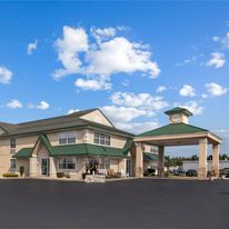 Quality Inn and Suites Manistique