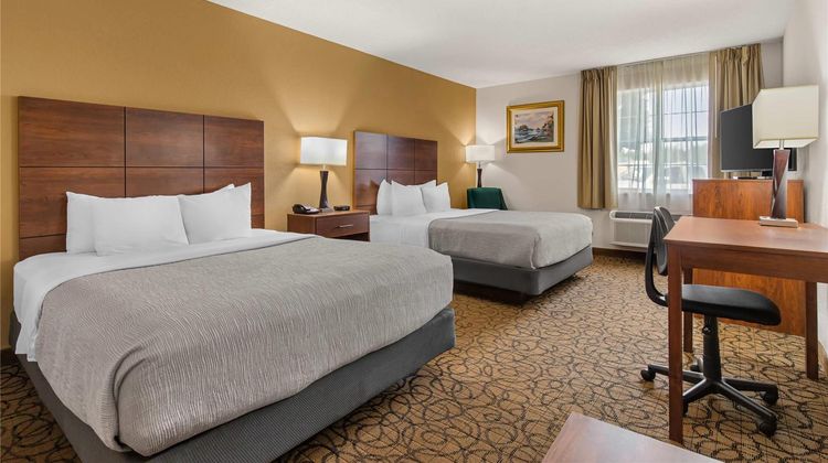 Quality Inn and Suites Manistique Room