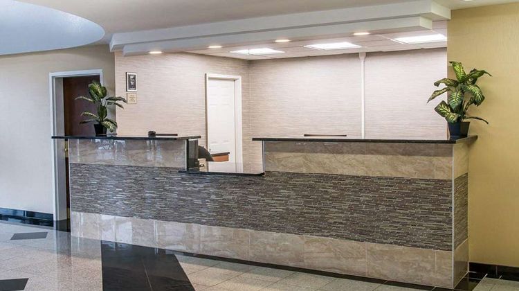 Clarion Inn Kalamazoo Lobby