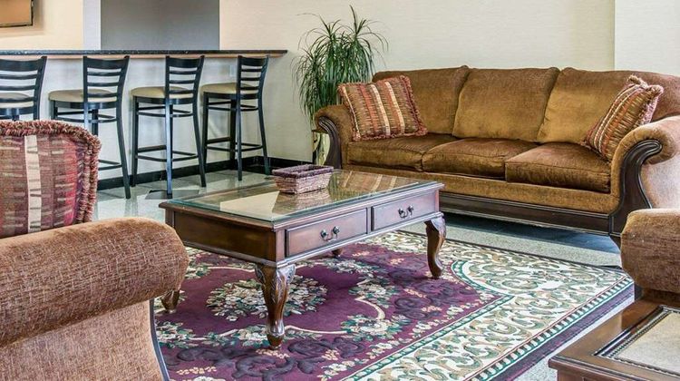 Clarion Inn Kalamazoo Lobby