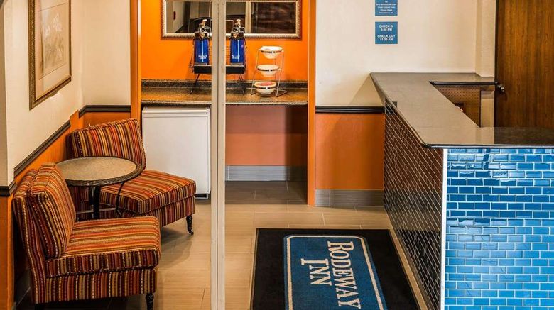 <b>Rodeway Inn Muskegon Lobby</b>. Images powered by <a href="https://iceportal.shijigroup.com/" title="IcePortal" target="_blank">IcePortal</a>.