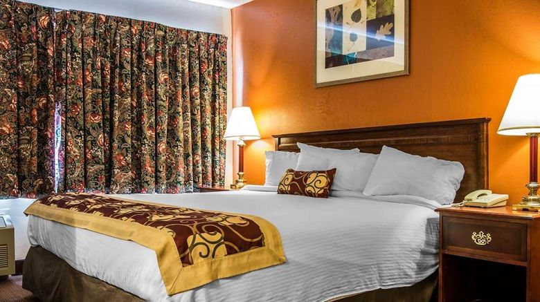 <b>Rodeway Inn Muskegon Suite</b>. Images powered by <a href="https://iceportal.shijigroup.com/" title="IcePortal" target="_blank">IcePortal</a>.