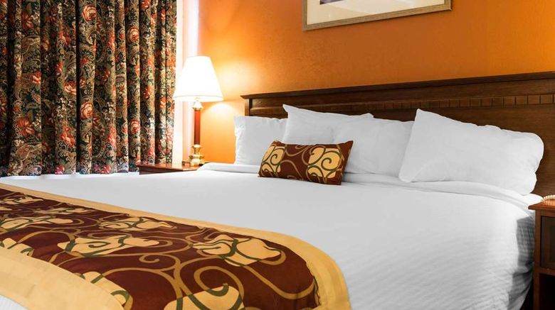 <b>Rodeway Inn Muskegon Suite</b>. Images powered by <a href="https://iceportal.shijigroup.com/" title="IcePortal" target="_blank">IcePortal</a>.