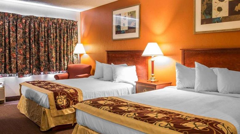<b>Rodeway Inn Muskegon Room</b>. Images powered by <a href="https://iceportal.shijigroup.com/" title="IcePortal" target="_blank">IcePortal</a>.