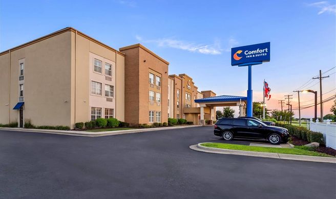 Comfort Inn Allen Park Exterior