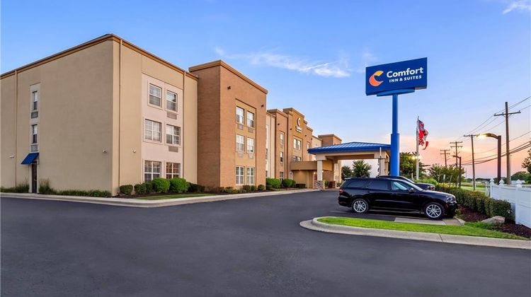 Comfort Inn Allen Park Exterior