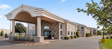 Comfort Inn Ludington Exterior