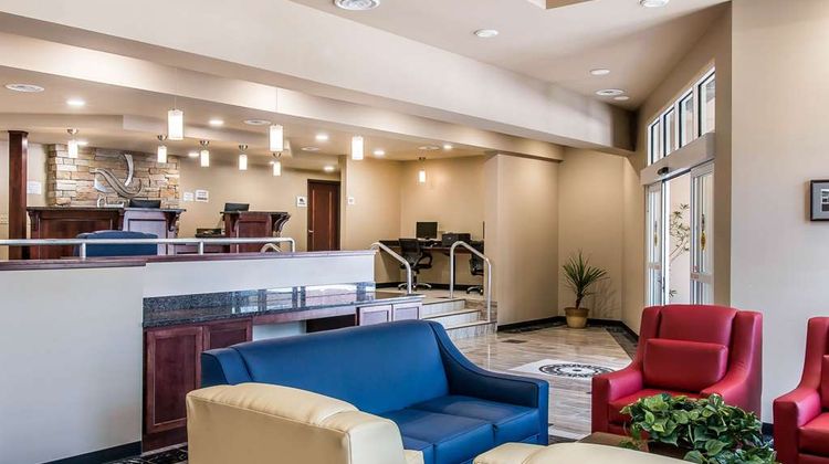 Quality Inn & Suites Houghton Lobby