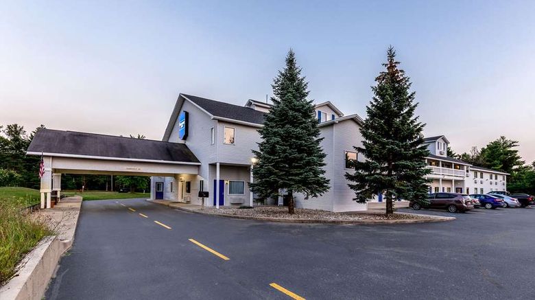 <b>Rodeway Inn Ludington Exterior</b>. Images powered by <a href="https://iceportal.shijigroup.com/" title="IcePortal" target="_blank">IcePortal</a>.