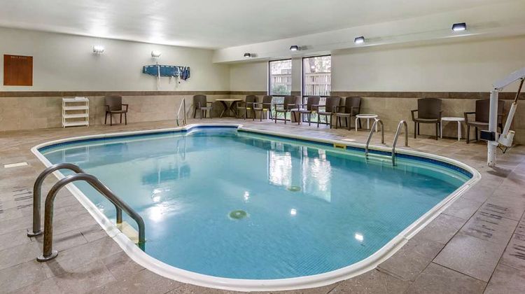 Comfort Inn Kalamazoo Pool