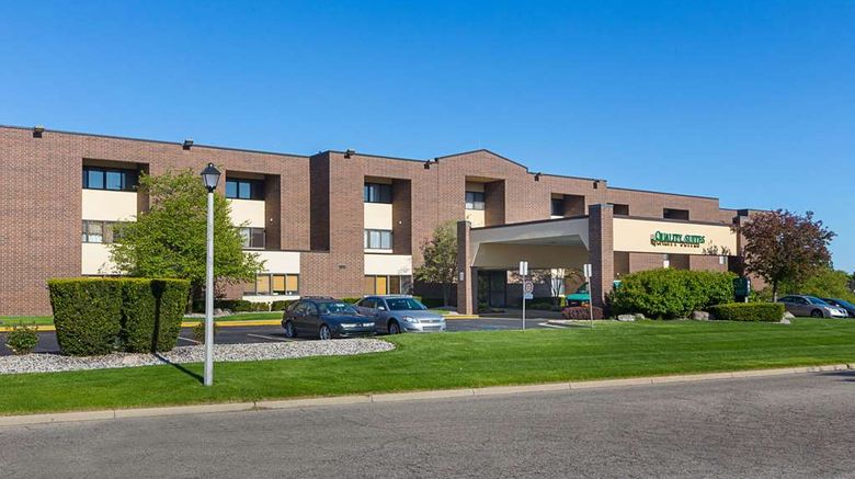 <b>Quality Suites Hotel Lansing Exterior</b>. Images powered by <a href="https://iceportal.shijigroup.com/" title="IcePortal" target="_blank">IcePortal</a>.