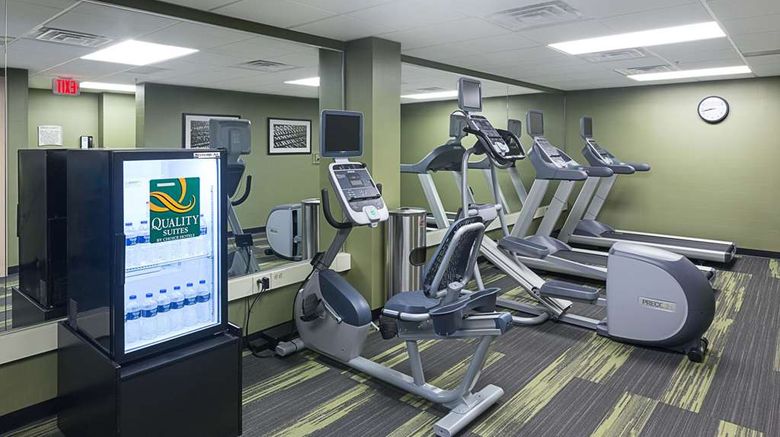 <b>Quality Suites Hotel Lansing Health</b>. Images powered by <a href="https://iceportal.shijigroup.com/" title="IcePortal" target="_blank">IcePortal</a>.