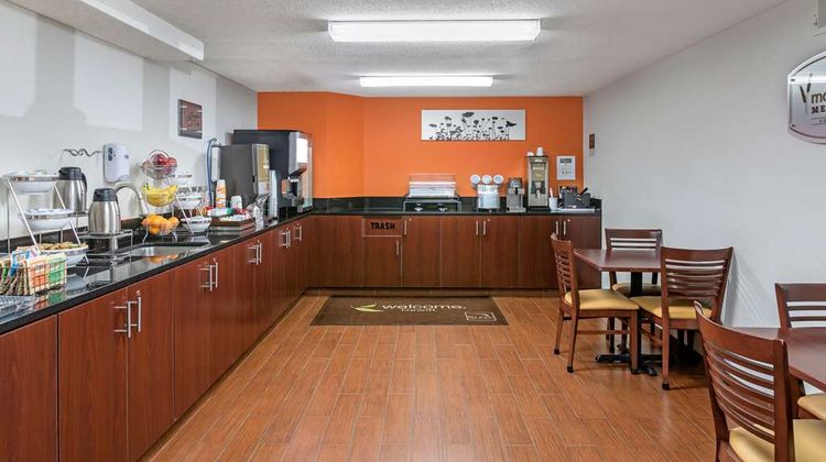 Sleep Inn DeWitt Restaurant