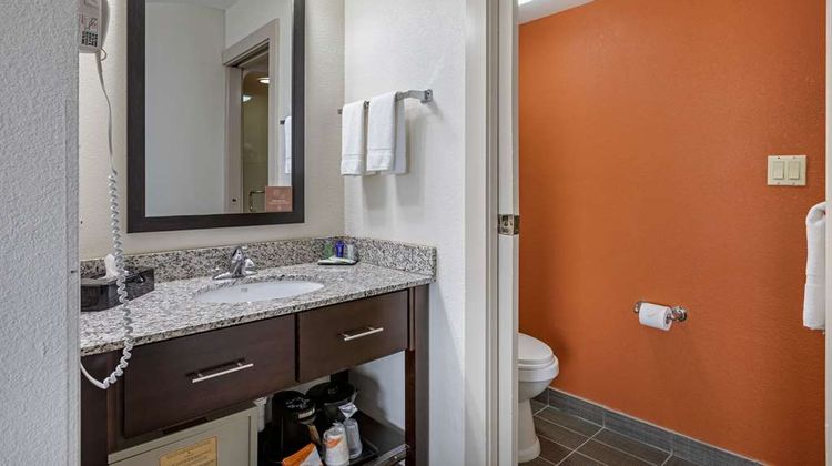 Sleep Inn DeWitt Room
