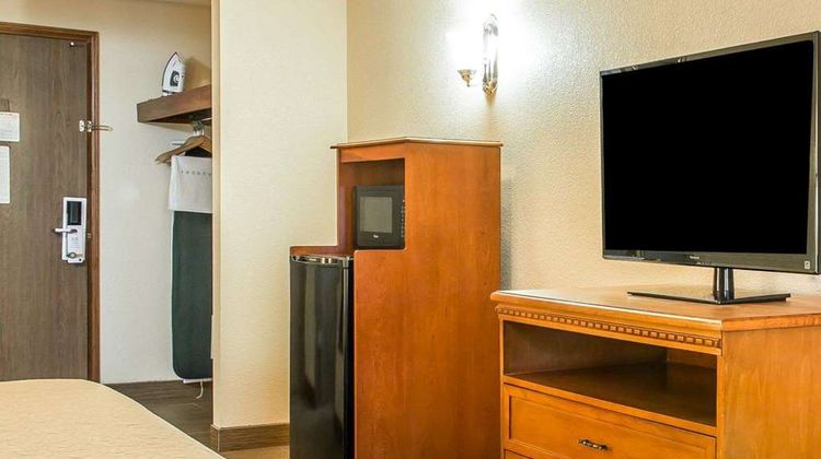Quality Inn Gaylord Room