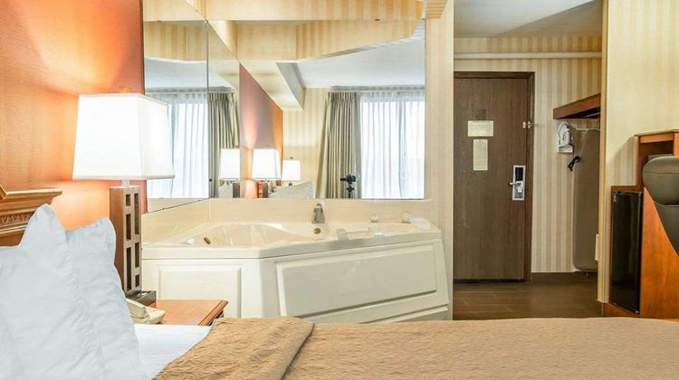 Quality Inn Gaylord Room