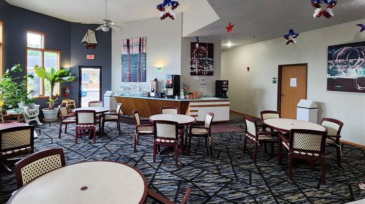 Econo Lodge Lakeshore Restaurant