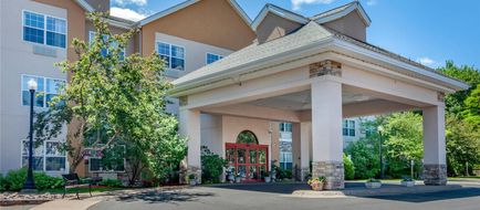 Comfort Suites of Marquette Exterior