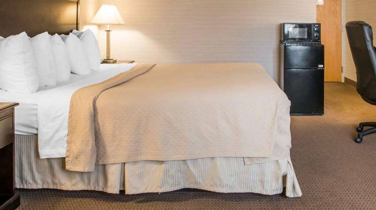 Quality Inn & Suites Next to the Casino Room