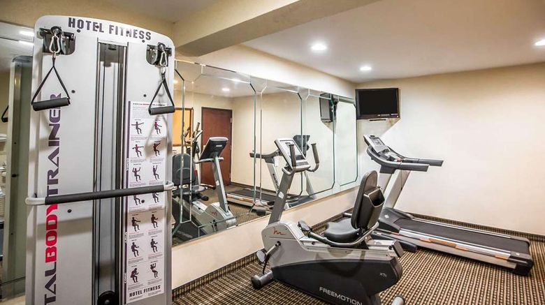 <b>Econo Lodge Inn & Suites, Monroe Health</b>. Images powered by <a href="https://iceportal.shijigroup.com/" title="IcePortal" target="_blank">IcePortal</a>.
