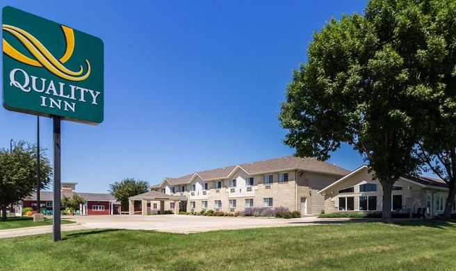 Quality Inn Marshall Exterior