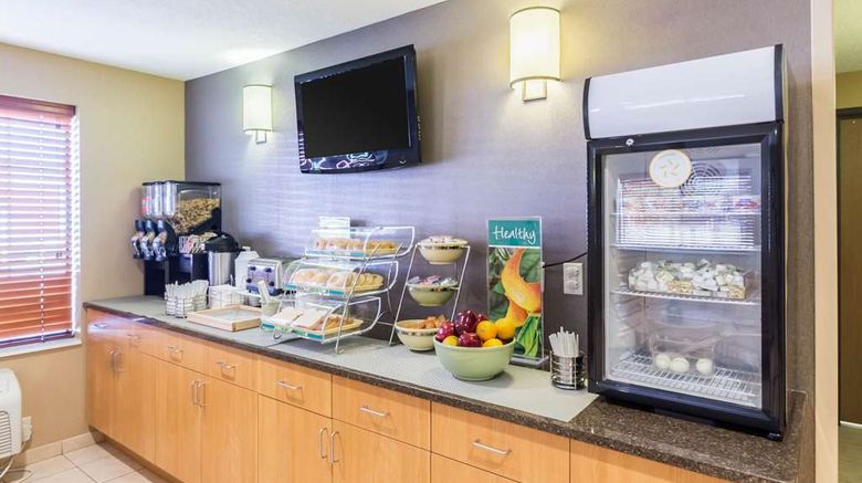 <b>Quality Inn Marshall Restaurant</b>. Images powered by <a href="https://iceportal.shijigroup.com/" title="IcePortal" target="_blank">IcePortal</a>.