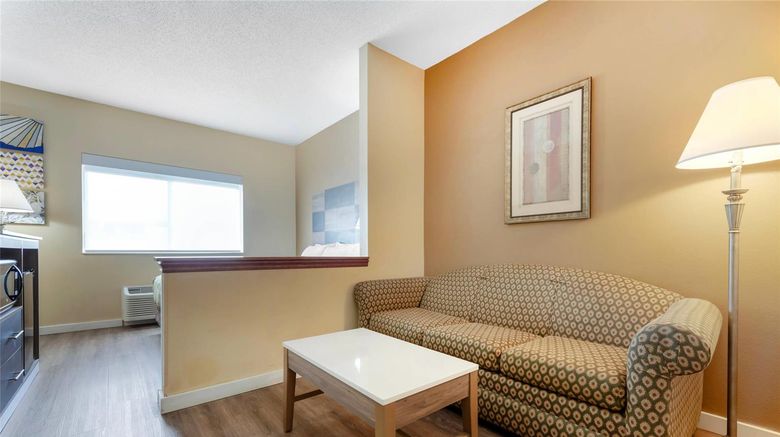 <b>Quality Inn Bemidji Suite</b>. Images powered by <a href="https://iceportal.shijigroup.com/" title="IcePortal" target="_blank">IcePortal</a>.