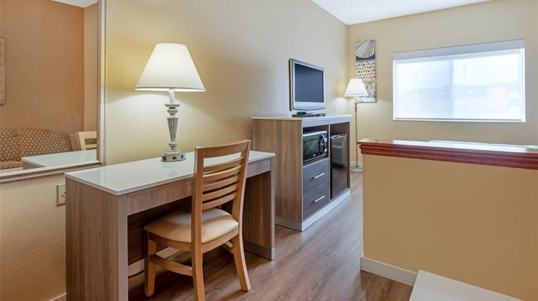 <b>Quality Inn Bemidji Suite</b>. Images powered by <a href="https://iceportal.shijigroup.com/" title="IcePortal" target="_blank">IcePortal</a>.