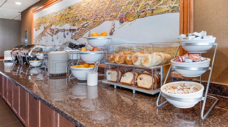 <b>Lift Bridge Lodge, Ascend Hotel Coll Restaurant</b>. Images powered by <a href="https://iceportal.shijigroup.com/" title="IcePortal" target="_blank">IcePortal</a>.