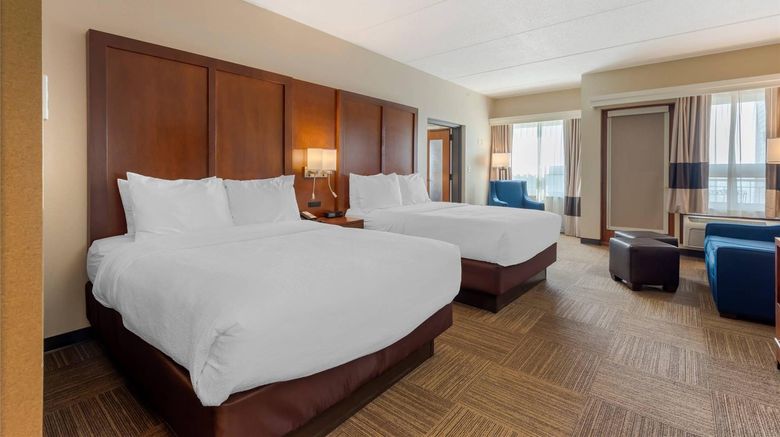 <b>Lift Bridge Lodge, Ascend Hotel Coll Suite</b>. Images powered by <a href="https://iceportal.shijigroup.com/" title="IcePortal" target="_blank">IcePortal</a>.