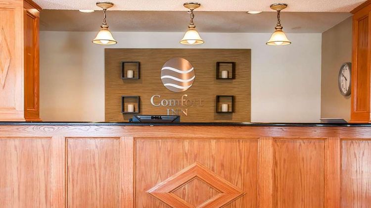 Comfort Inn Fergus Falls Lobby