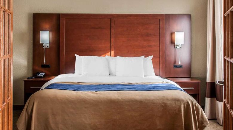 <b>Comfort Inn Fergus Falls Suite</b>. Images powered by <a href="https://iceportal.shijigroup.com/" title="IcePortal" target="_blank">IcePortal</a>.