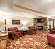Econo Lodge Mayo Clinic Area Lobby