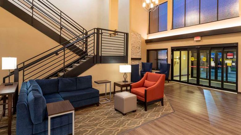 <b>Comfort Suites Ramsey Lobby</b>. Images powered by <a href="https://iceportal.shijigroup.com/" title="IcePortal" target="_blank">IcePortal</a>.